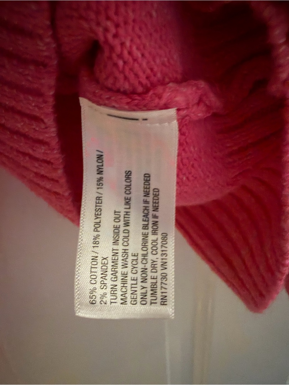 NWT Wild Fable Hot Pink Button-Front V-Neck Cardigan.  Size Large - Picture 5 of 5
